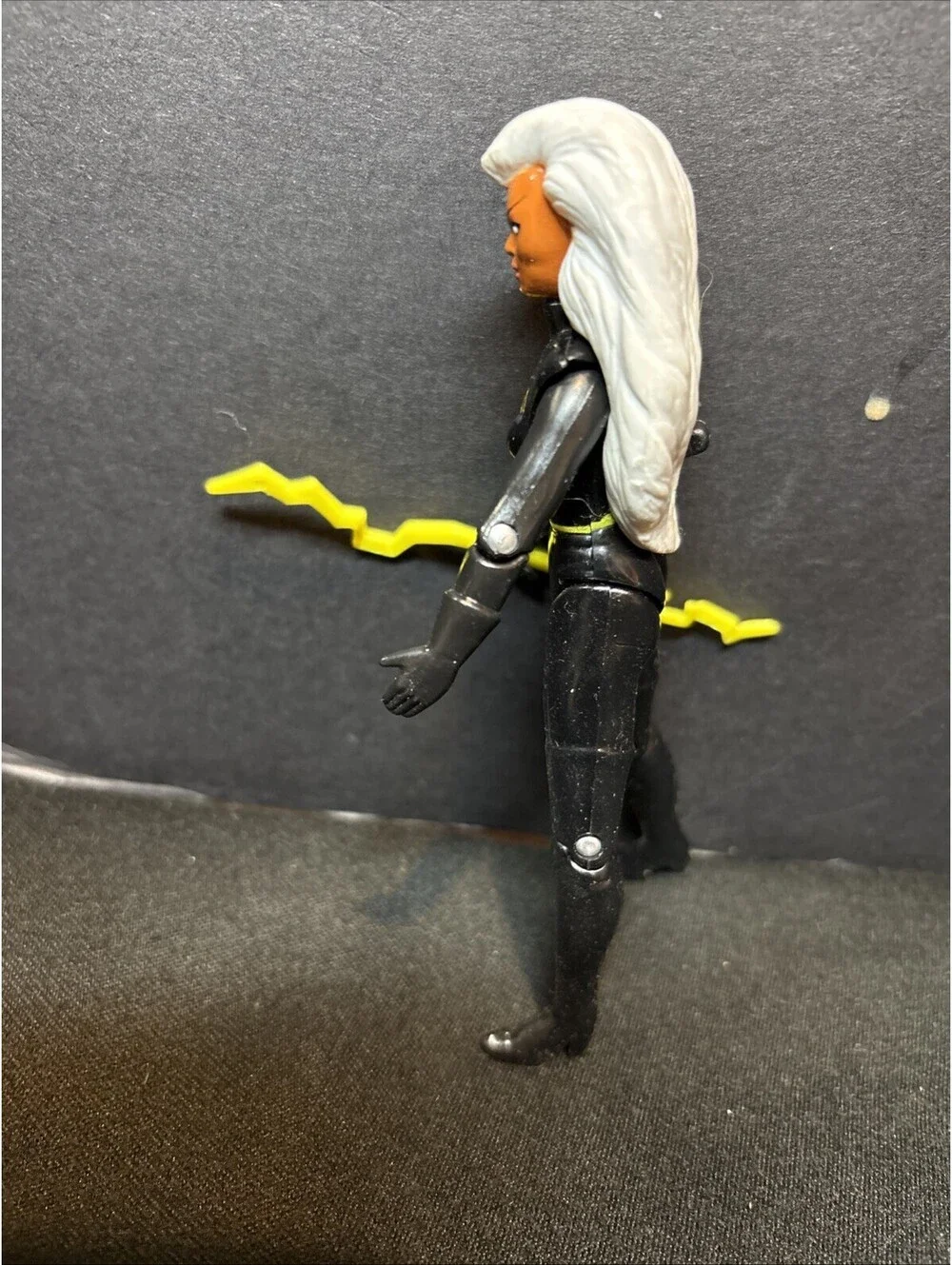 Toy Biz X-Men Storm Action Figure Black Suit w/Lightning Accessory Comic Heroes